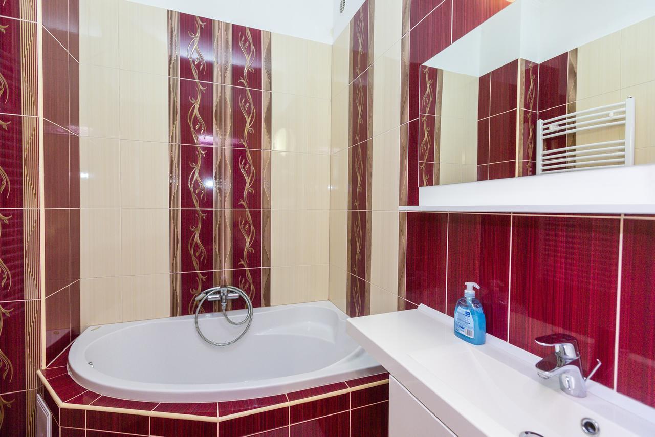 Almafa Apartmanhaz Eger Zewnętrze zdjęcie