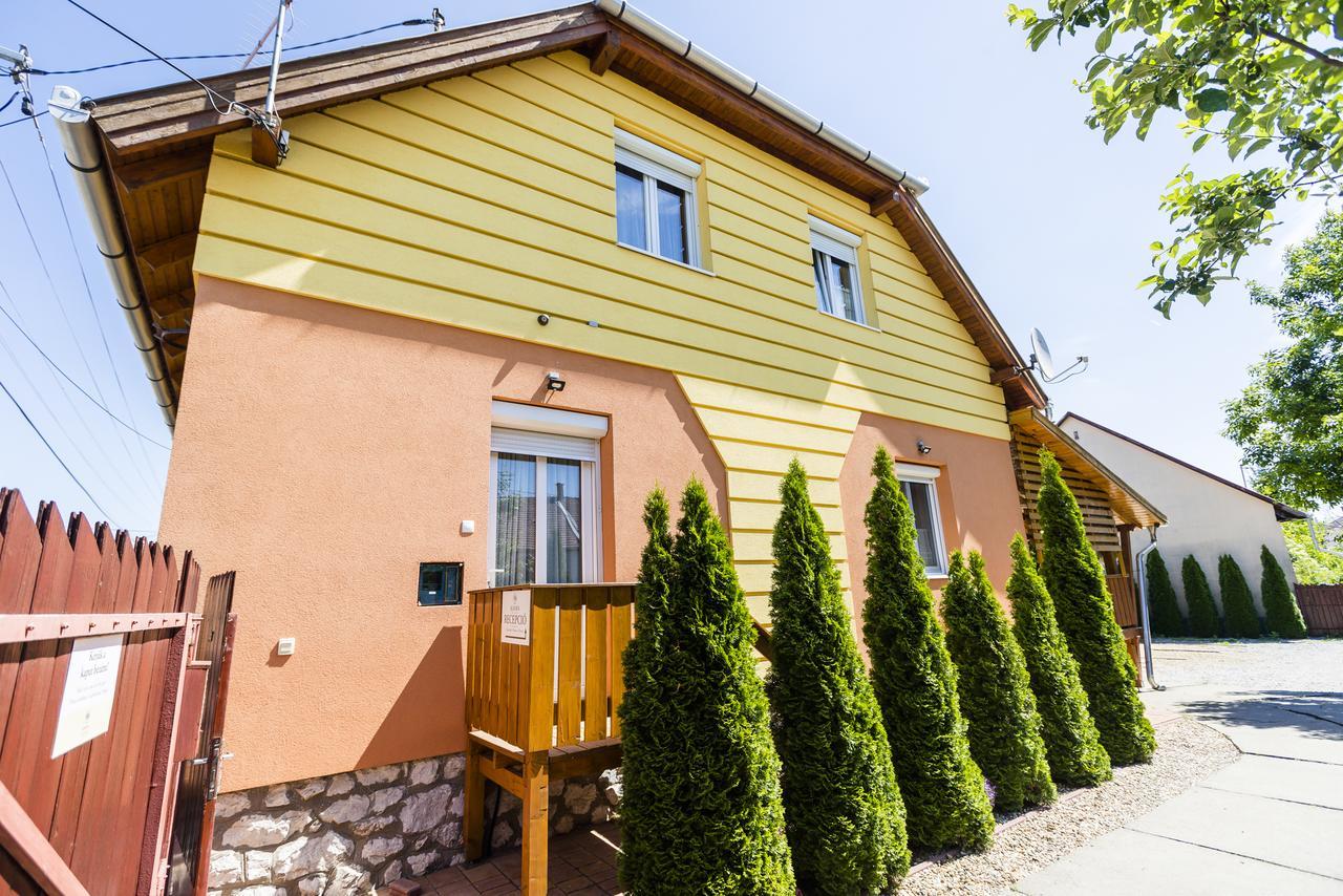 Almafa Apartmanhaz Eger Zewnętrze zdjęcie