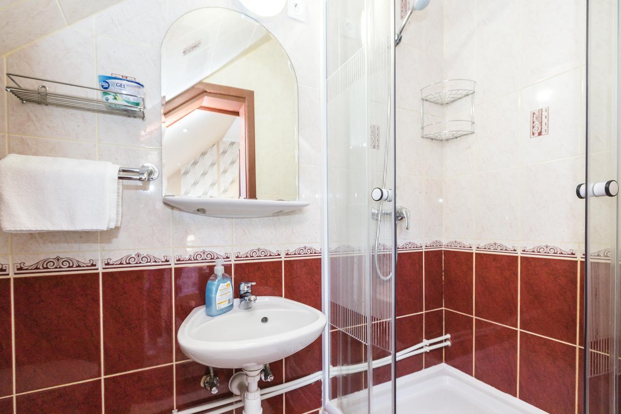 Almafa Apartmanhaz Eger Zewnętrze zdjęcie