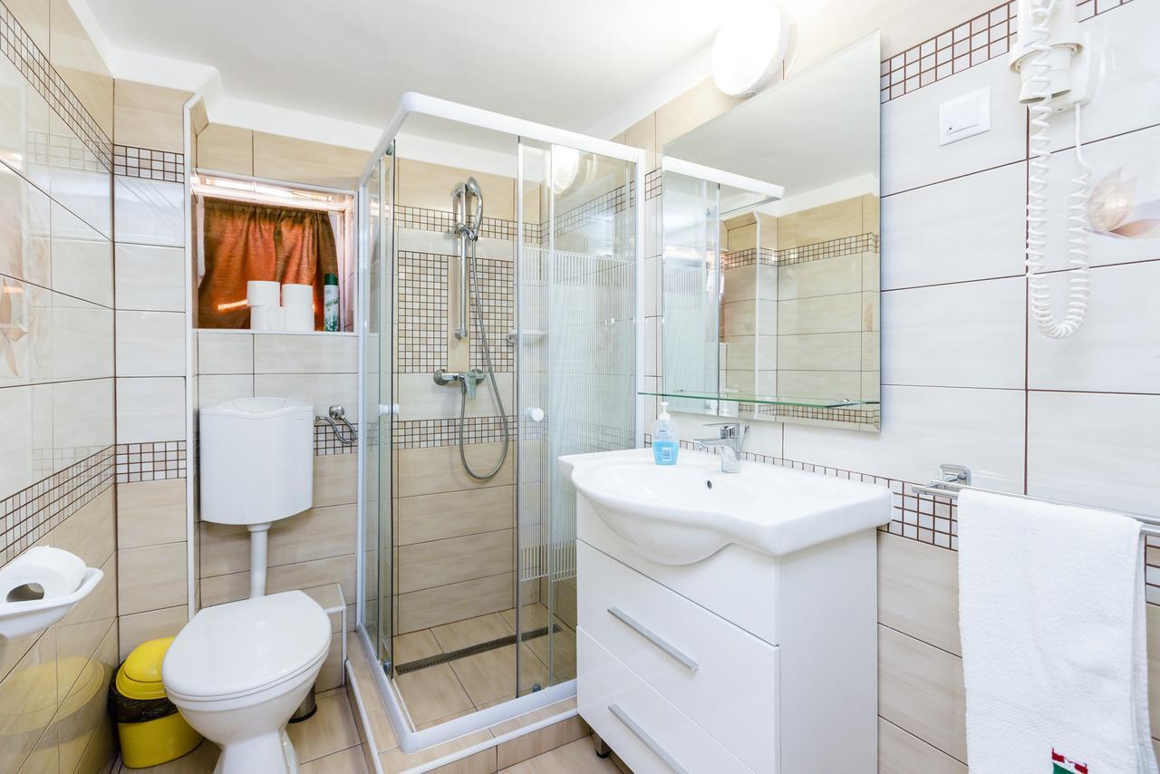 Almafa Apartmanhaz Eger Zewnętrze zdjęcie