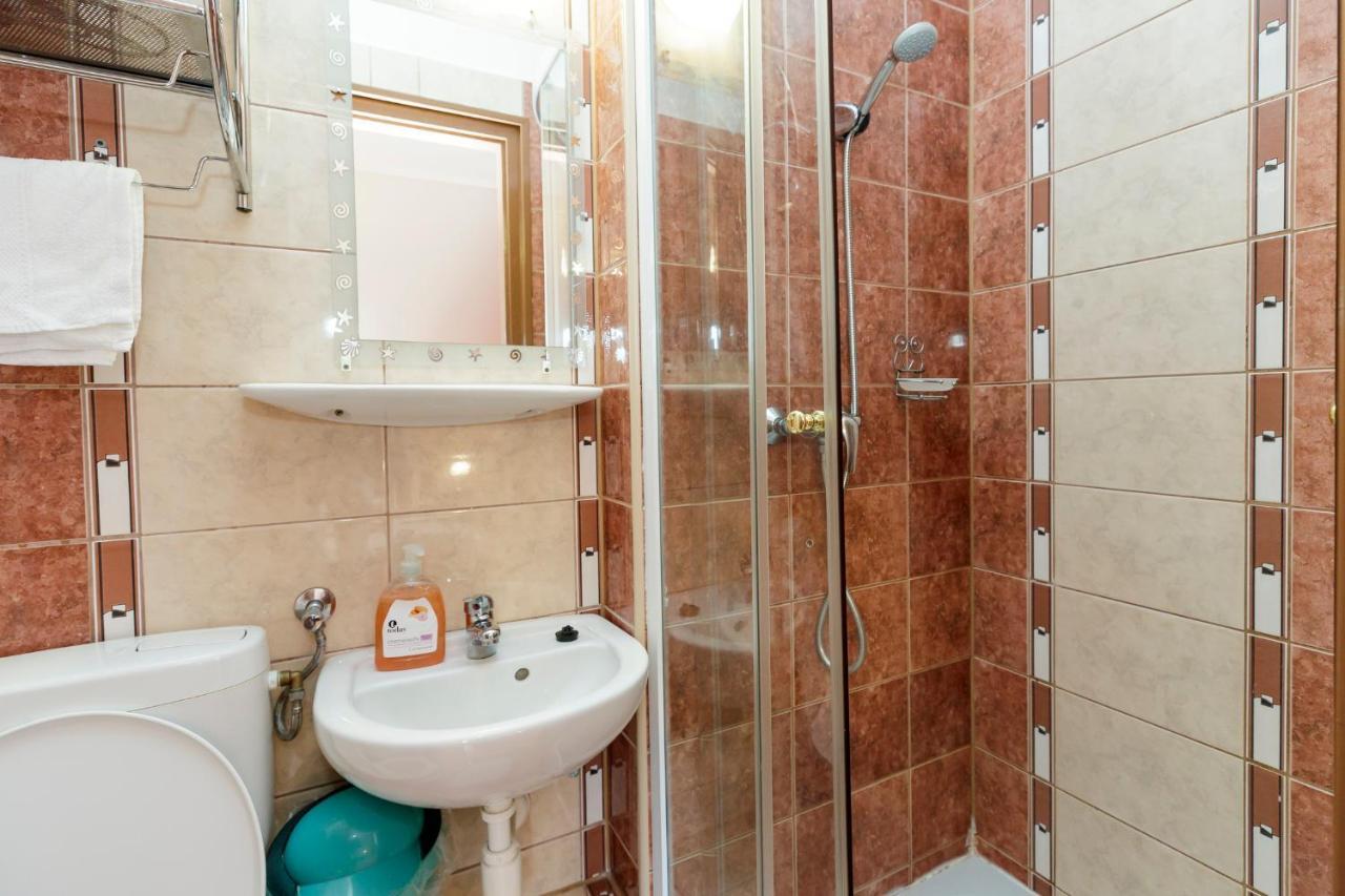 Almafa Apartmanhaz Eger Zewnętrze zdjęcie